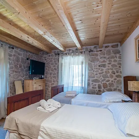 Holiday home Vintage House Kolocep Donje Celo