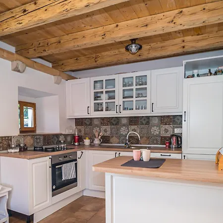 Vintage House Kolocep *