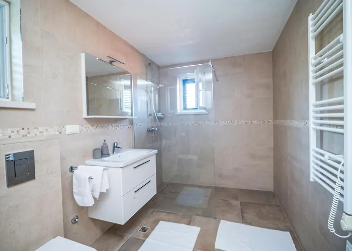 Vintage House Kolocep Donje Celo